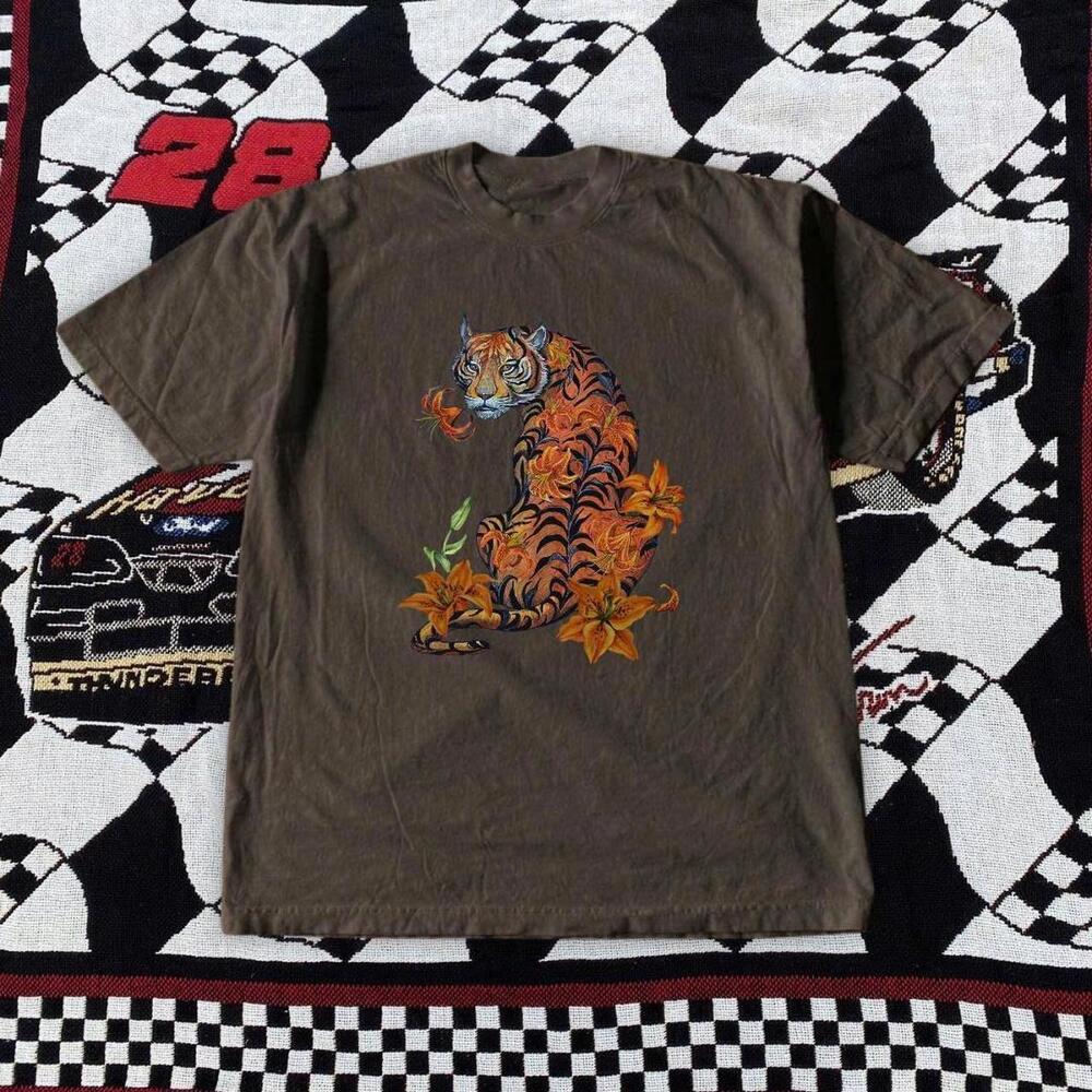 Tiger Graphic Brown Tee -  Aesthetic  Shirt